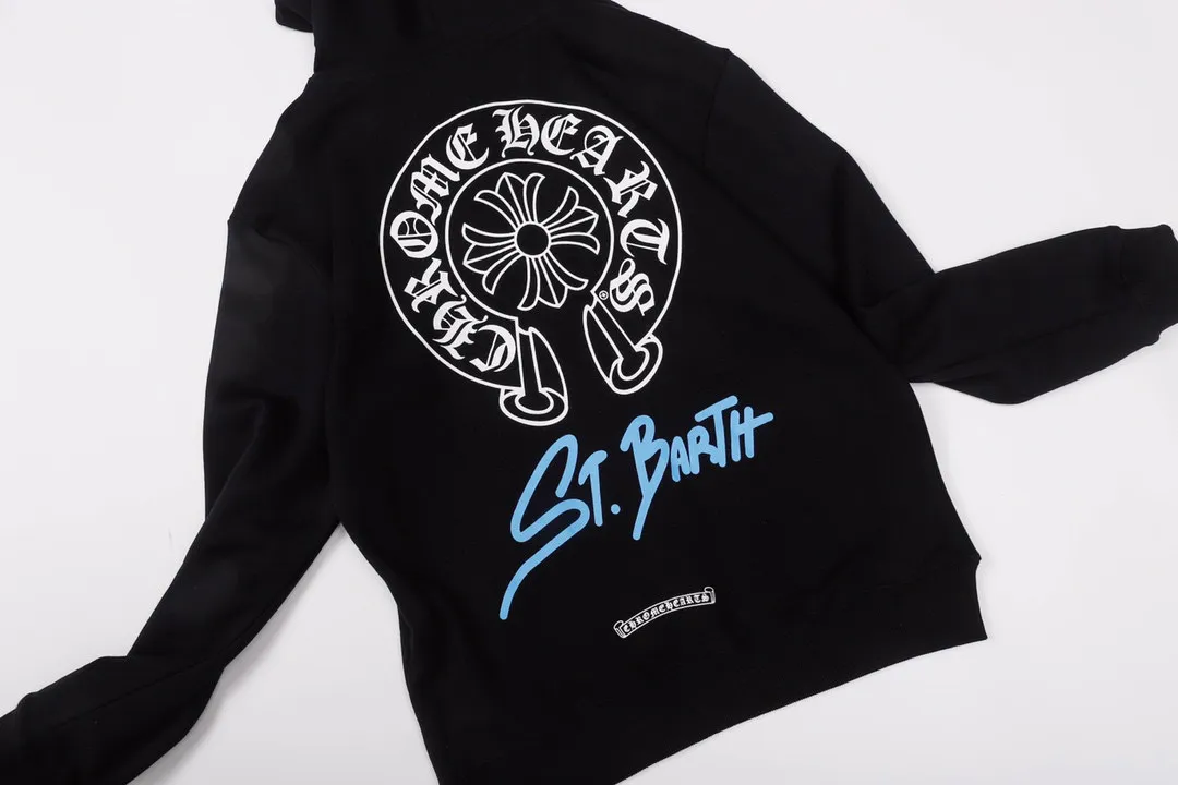 Q05—P230 -Chrome Hearts/Chrome Hearts printed zipper sweatshirt cardigan jacket -420 grams of high-density, high-quality wool, soft, delicate and skin-friendly, soft and silky to the touch, warm and skin-friendly -The hardware zipper accessories are all customized and full of details -Colour: black white -Size: S M L XL